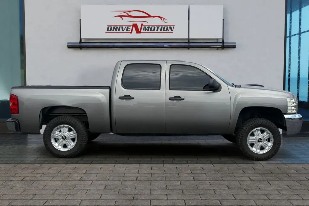 Another view of 2013 Chevrolet Silverado 1500 Crew Cab LT Pickup 4D 5 3/4 ft for sale in Thornton, CO at Drive N-Motion Thornton
