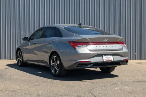 More photos of 2022 Hyundai Elantra Limited Sedan 4D at Drive N-Motion Thornton, CO