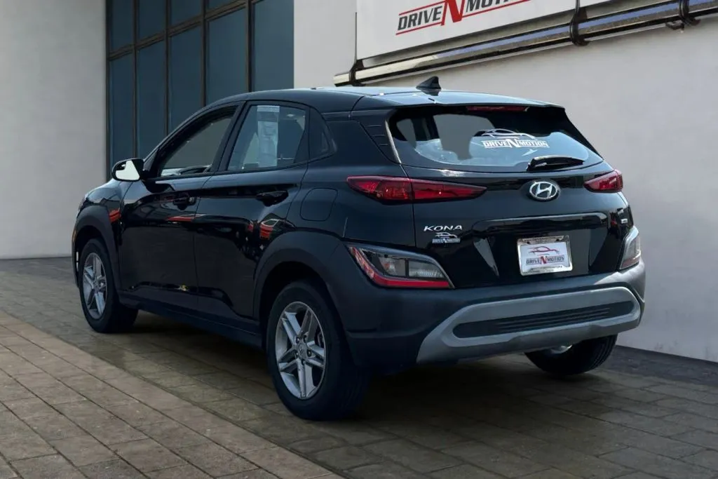 More photos of 2022 Hyundai Kona SE Sport Utility 4D at Drive N-Motion Thornton, CO
