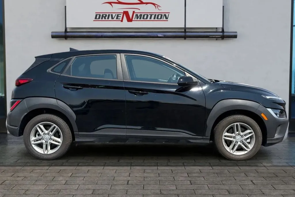 Another view of 2022 Hyundai Kona SE Sport Utility 4D for sale in Thornton, CO at Drive N-Motion Thornton