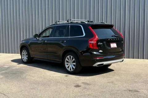 More photos of 2016 Volvo XC90 T6 Momentum Sport Utility 4D at Drive N-Motion Thornton, CO