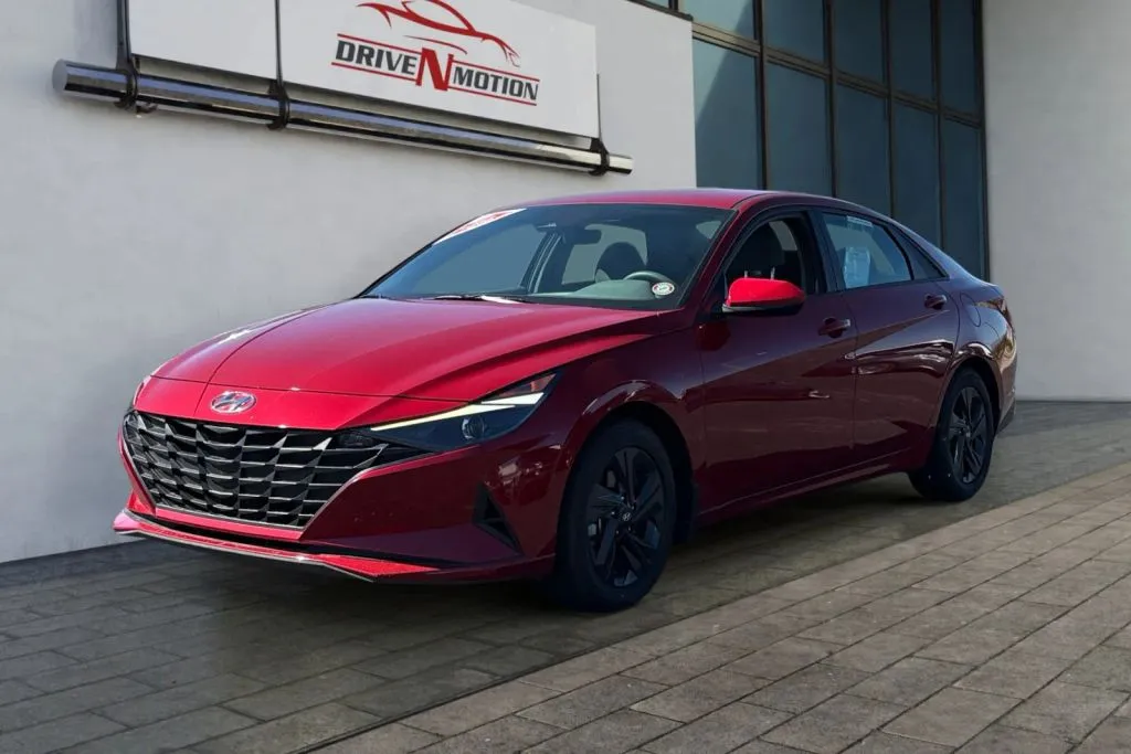 More photos of 2022 Hyundai Elantra Blue HEV Sedan 4D at Drive N-Motion Thornton, CO