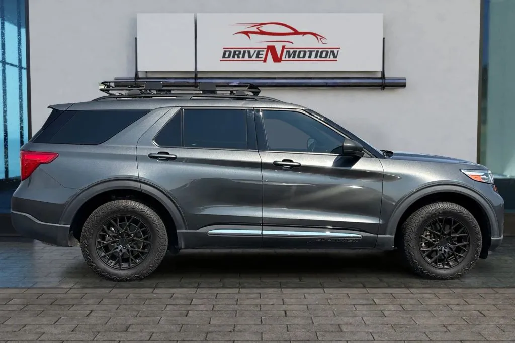 Another view of 2020 Ford Explorer XLT Sport Utility 4D for sale in Thornton, CO at Drive N-Motion Thornton