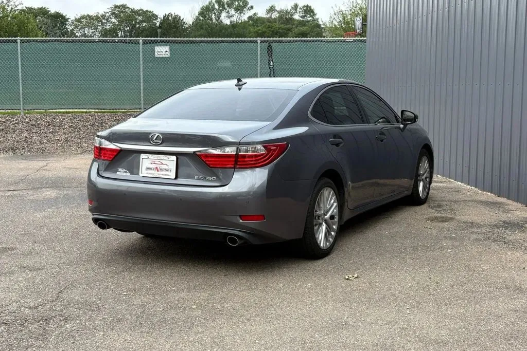 Another view of 2013 Lexus ES 350 Sedan 4D for sale in Thornton, CO at Drive N-Motion Thornton