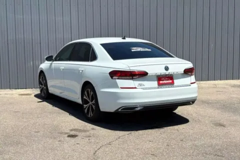 More photos of 2022 Volkswagen Passat SE Sedan 4D at Drive N-Motion Thornton, CO