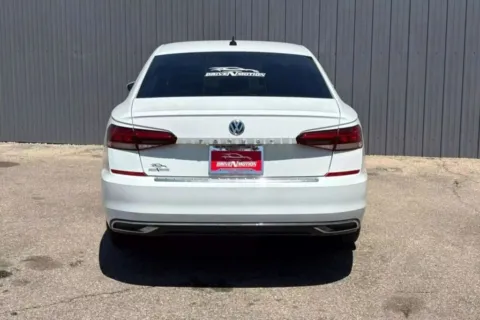 More photos of 2022 Volkswagen Passat SE Sedan 4D at Drive N-Motion Thornton, CO