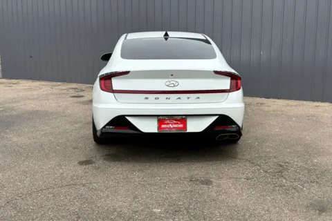 More photos of 2020 Hyundai Sonata SEL Sedan 4D at Drive N-Motion Thornton, CO