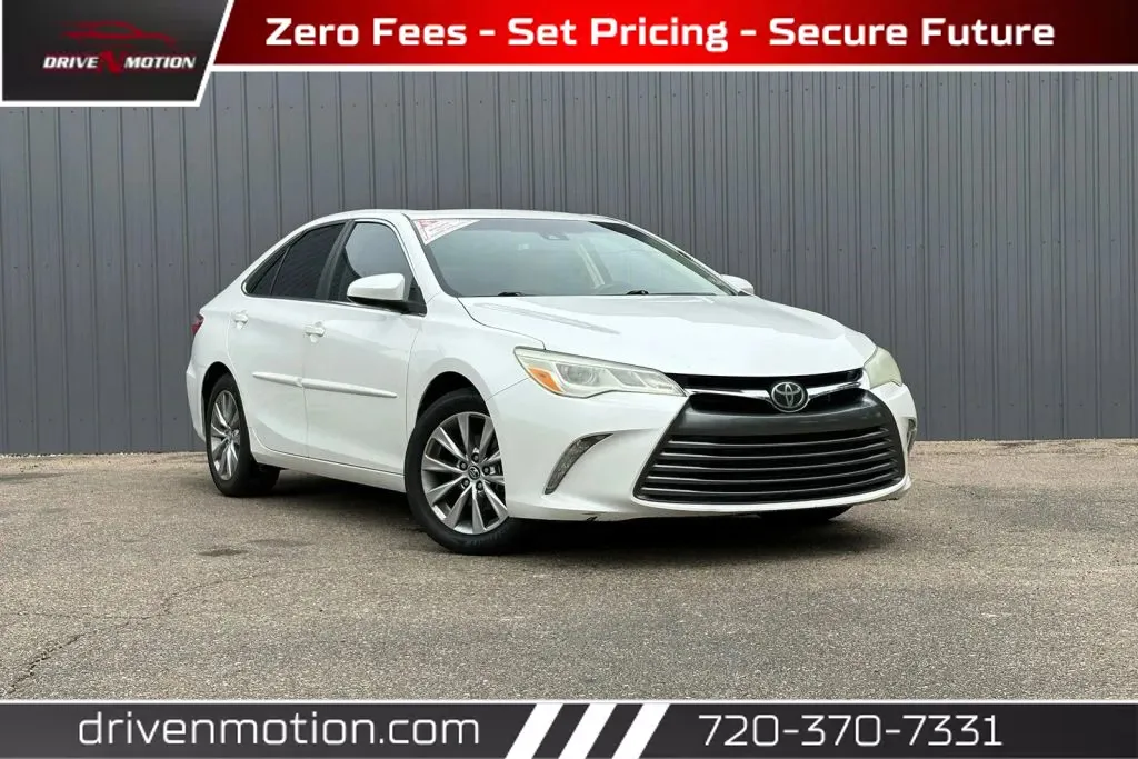 White 2015 Toyota Camry XLE Sedan 4D for sale in Thornton, CO