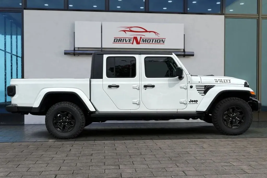 Another view of 2023 Jeep Gladiator Willys Pickup 4D 5 ft for sale in Thornton, CO at Drive N-Motion Thornton