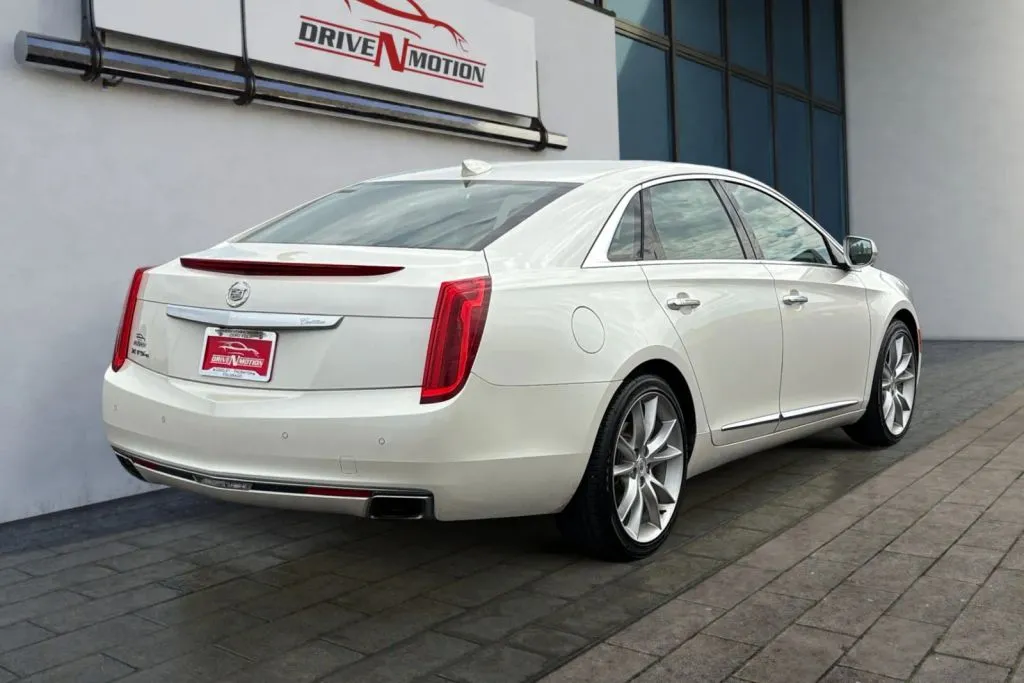 More photos of 2015 Cadillac XTS Premium Collection Sedan 4D at Drive N-Motion Thornton, CO
