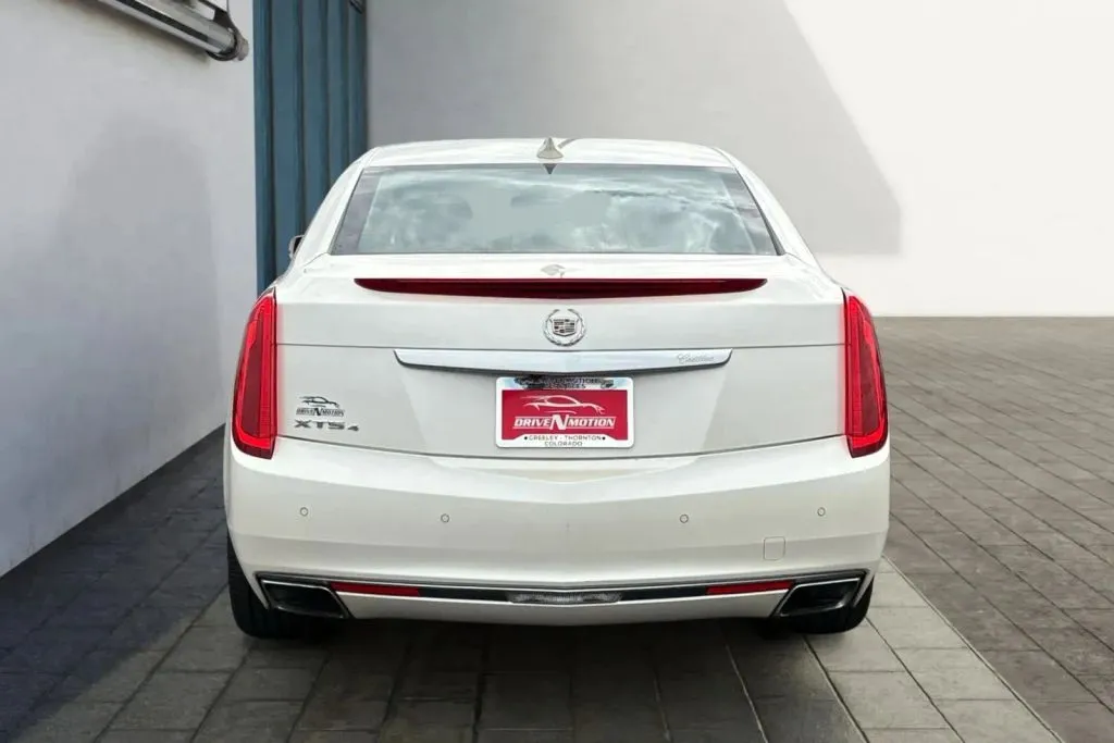 More photos of 2015 Cadillac XTS Premium Collection Sedan 4D at Drive N-Motion Thornton, CO