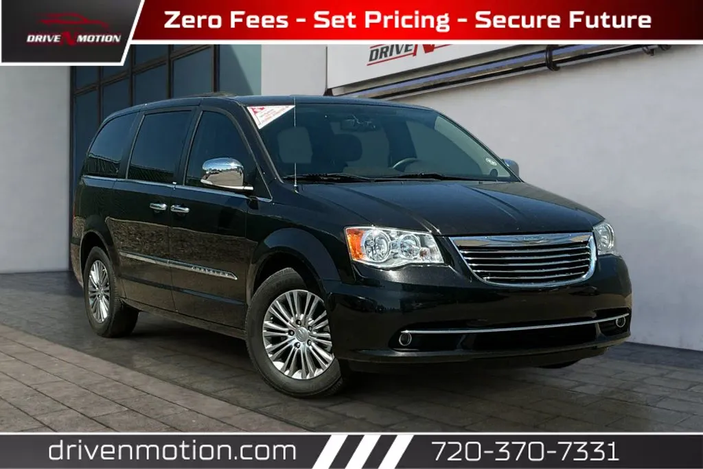 Gray 2014 Chrysler Town & Country Touring-L Minivan 4D for sale in Thornton, CO