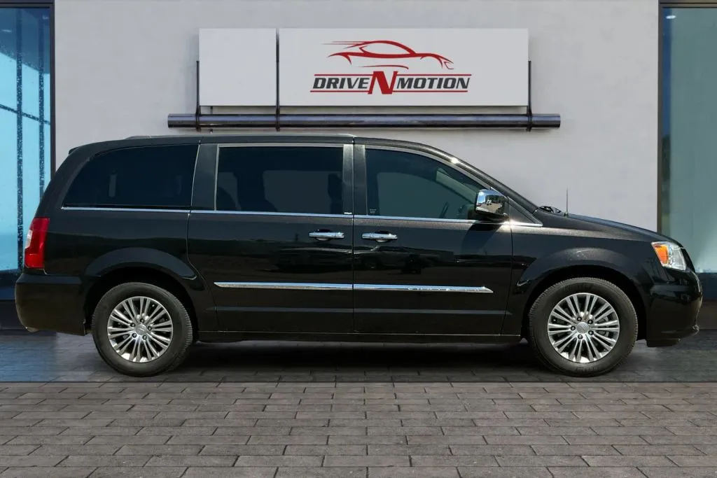 Photos of 2014 Chrysler Town & Country Touring-L Minivan 4D for sale in Thornton, CO at Drive N-Motion Thornton