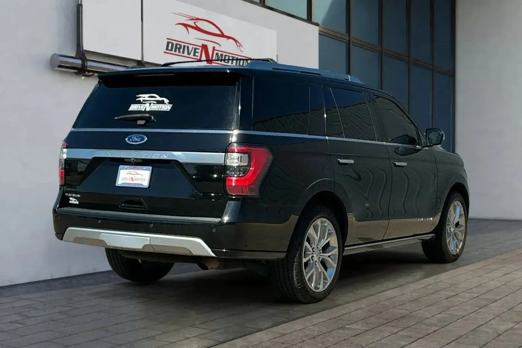 More photos of 2018 Ford Expedition Platinum Sport Utility 4D at Drive N-Motion Thornton, CO