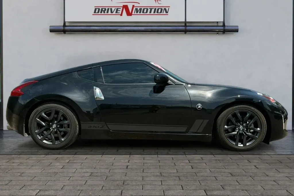 Photos of 2018 Nissan 370Z Coupe 2D for sale in Thornton, CO at Drive N-Motion Thornton