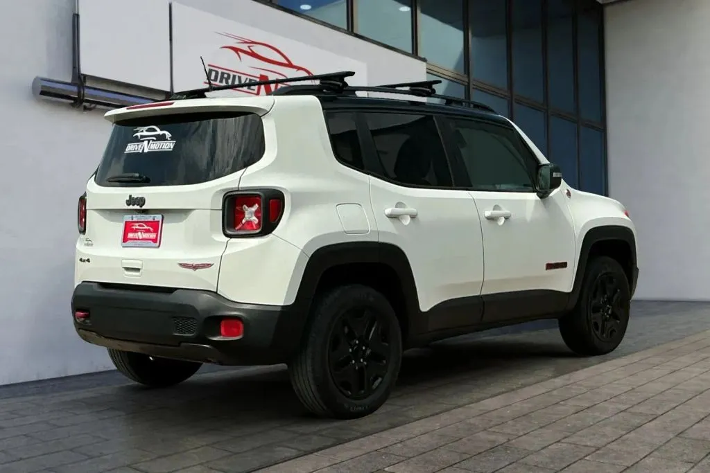 Another view of 2018 Jeep Renegade Trailhawk Sport Utility 4D for sale in Thornton, CO at Drive N-Motion Thornton