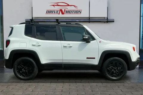 Photos of 2018 Jeep Renegade Trailhawk Sport Utility 4D for sale in Thornton, CO at Drive N-Motion Thornton