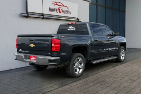 More photos of 2018 Chevrolet Silverado 1500 Crew Cab LT Pickup 4D 5 3/4 ft at Drive N-Motion Thornton, CO