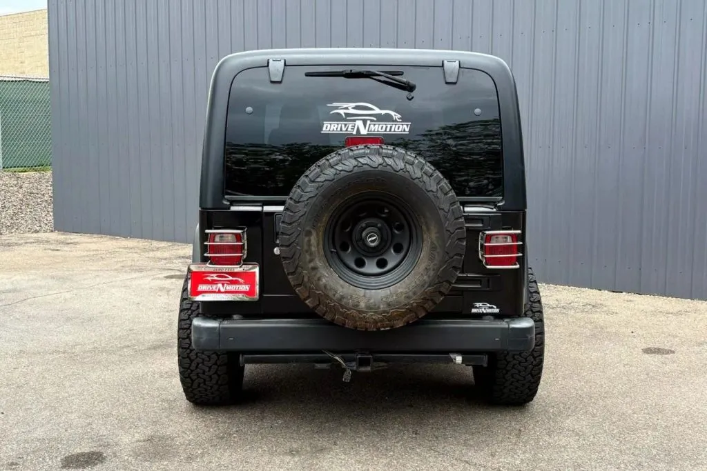 More photos of 2004 Jeep Wrangler Unlimited Sport Utility 2D at Drive N-Motion Thornton, CO