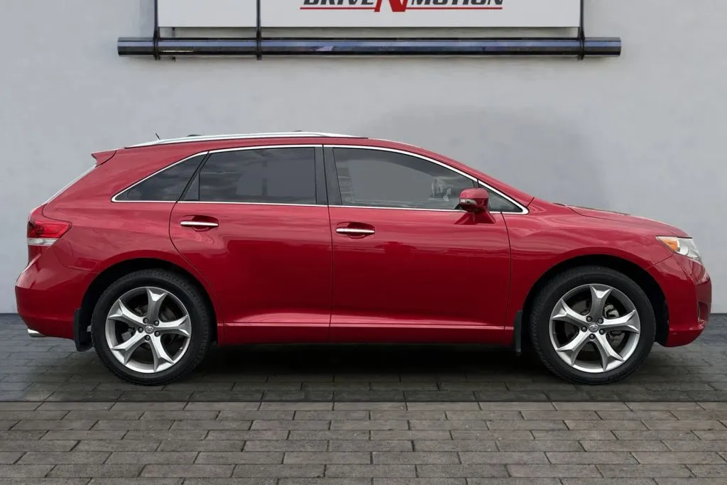 Another view of 2015 Toyota Venza XLE Wagon 4D for sale in Thornton, CO at Drive N-Motion Thornton