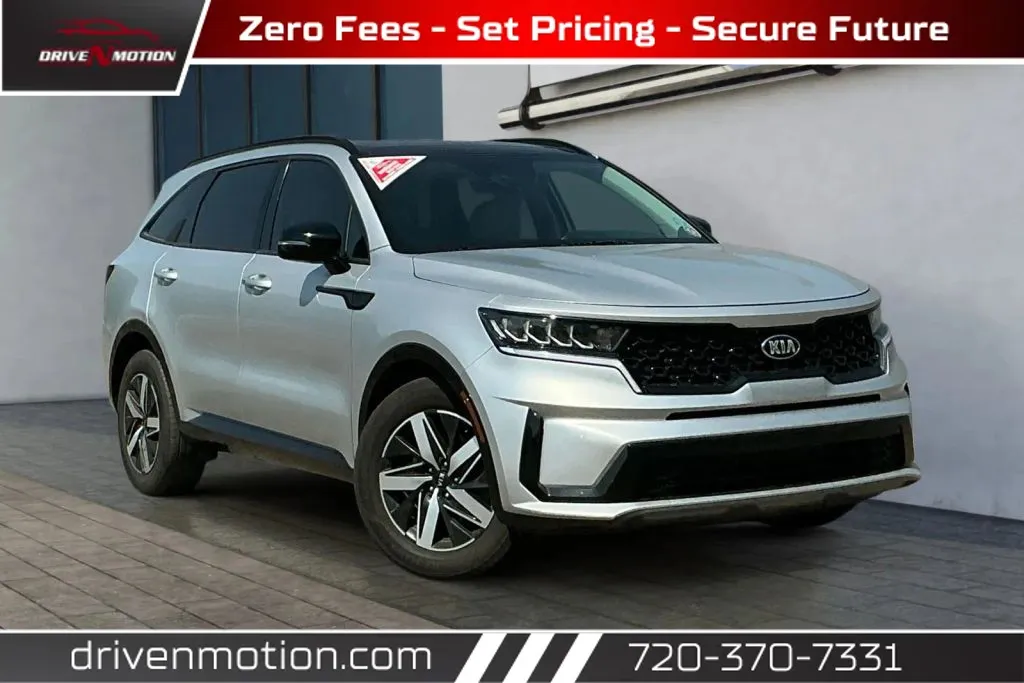 Silver 2021 Kia Sorento S Sport Utility 4D for sale in Thornton, CO