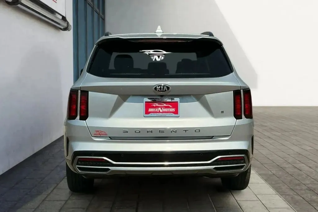 More photos of 2021 Kia Sorento S Sport Utility 4D at Drive N-Motion Thornton, CO