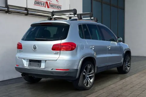 More photos of 2017 Volkswagen Tiguan 2.0T SEL 4Motion Sport Utility 4D at Drive N-Motion Thornton, CO
