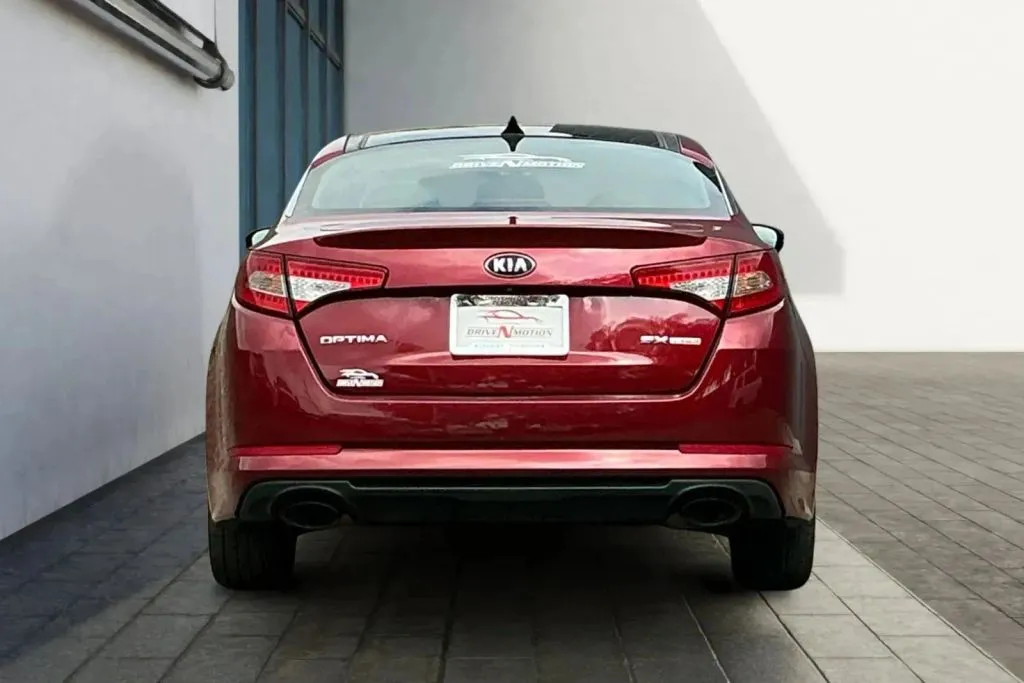 More photos of 2013 Kia Optima SX Sedan 4D at Drive N-Motion Thornton, CO