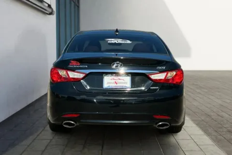 More photos of 2013 Hyundai Sonata Limited Sedan 4D at Drive N-Motion Thornton, CO