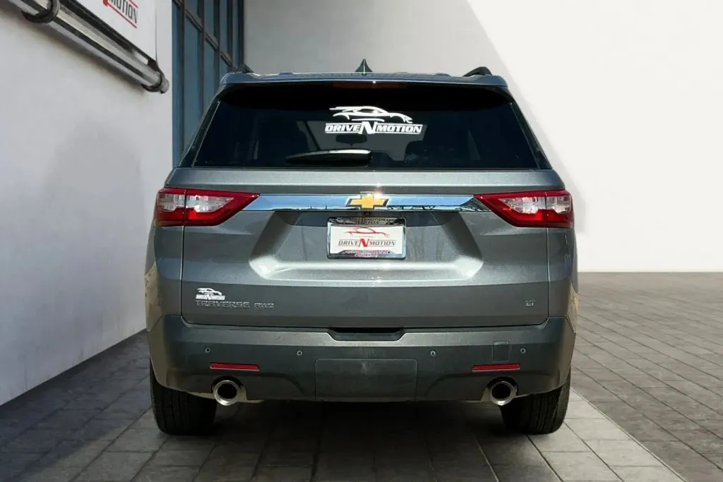 More photos of 2021 Chevrolet Traverse LT Sport Utility 4D at Drive N-Motion Thornton, CO