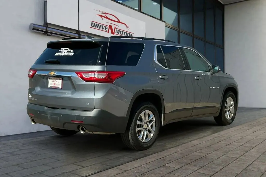 More photos of 2021 Chevrolet Traverse LT Sport Utility 4D at Drive N-Motion Thornton, CO