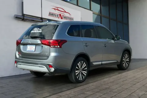 More photos of 2019 Mitsubishi Outlander SEL Sport Utility 4D at Drive N-Motion Thornton, CO