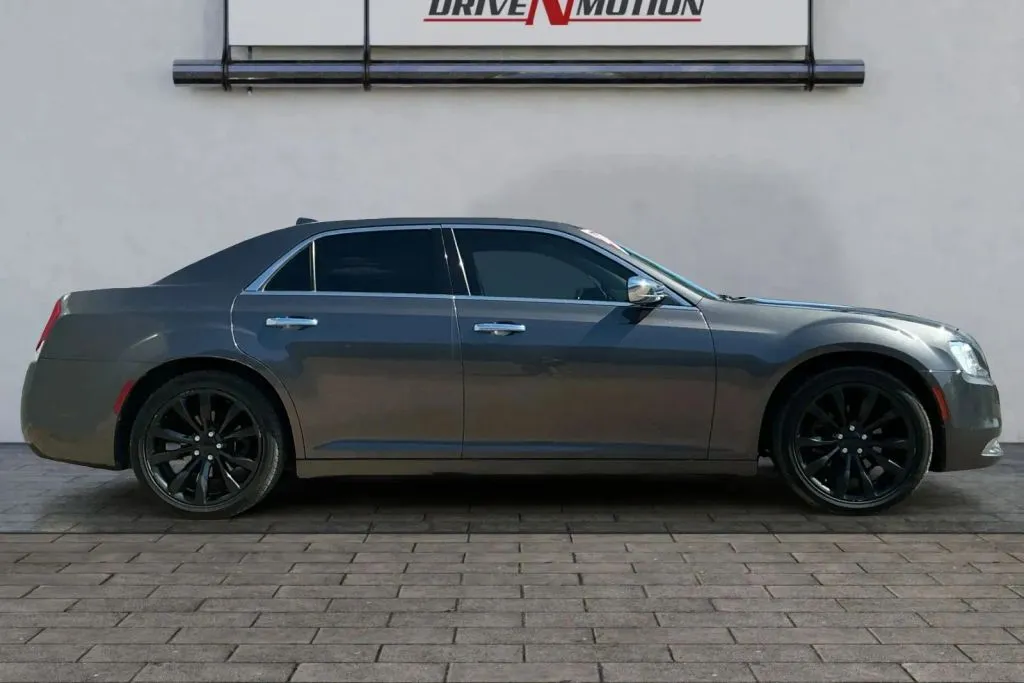 Photos of 2018 Chrysler 300 Limited Sedan 4D for sale in Thornton, CO at Drive N-Motion Thornton