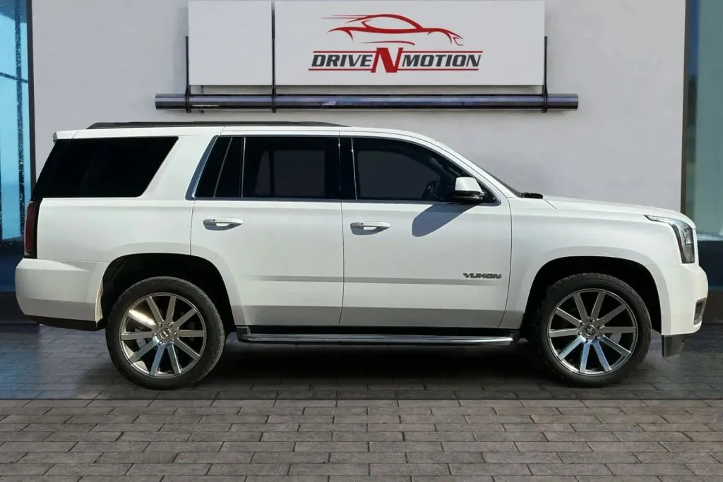 Another view of 2017 GMC Yukon SLT Sport Utility 4D for sale in Thornton, CO at Drive N-Motion Thornton