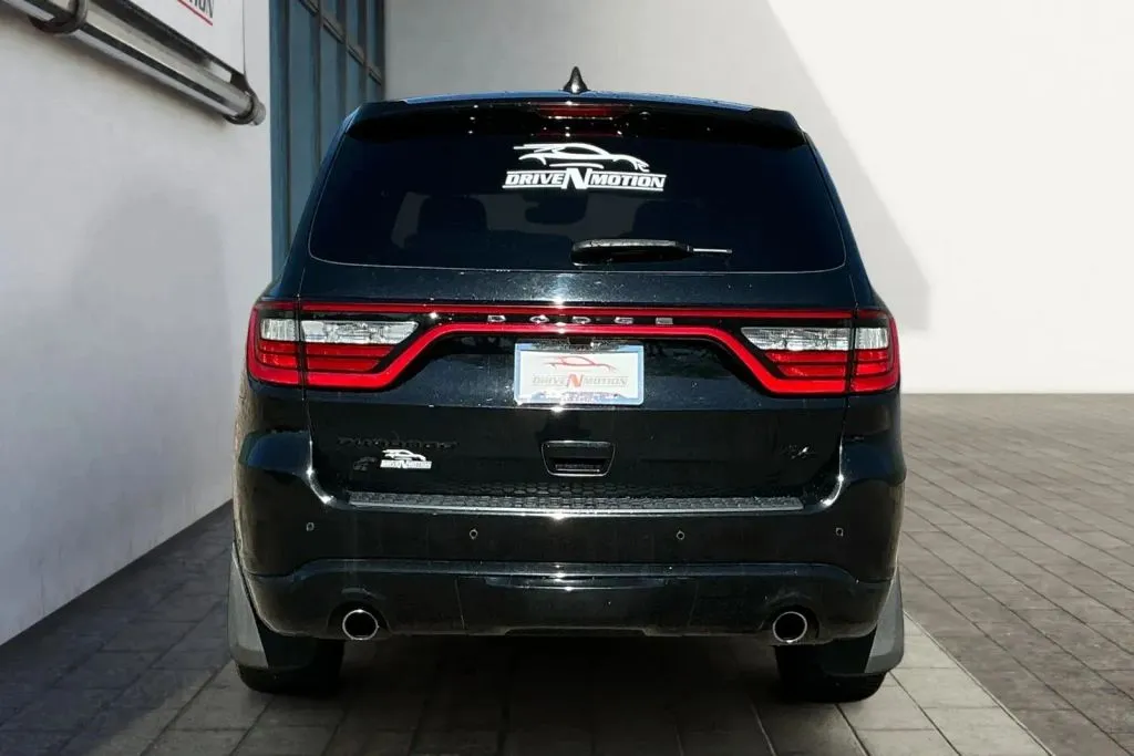 More photos of 2018 Dodge Durango R/T Sport Utility 4D at Drive N-Motion Thornton, CO