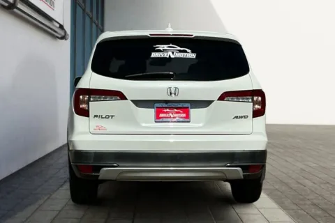 More photos of 2021 Honda Pilot EX Sport Utility 4D at Drive N-Motion Thornton, CO