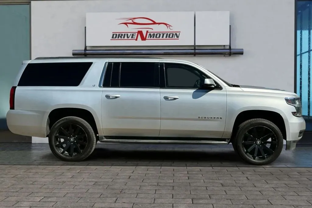 Another view of 2018 Chevrolet Suburban LT Sport Utility 4D for sale in Thornton, CO at Drive N-Motion Thornton
