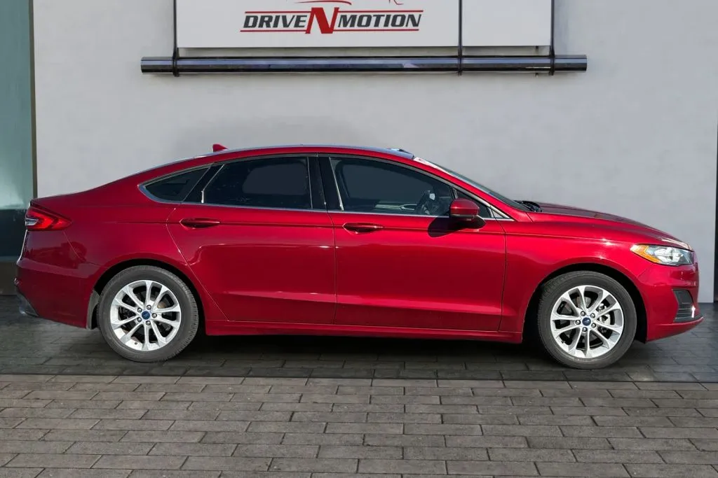 Photos of 2019 Ford Fusion SE Sedan 4D for sale in Thornton, CO at Drive N-Motion Thornton