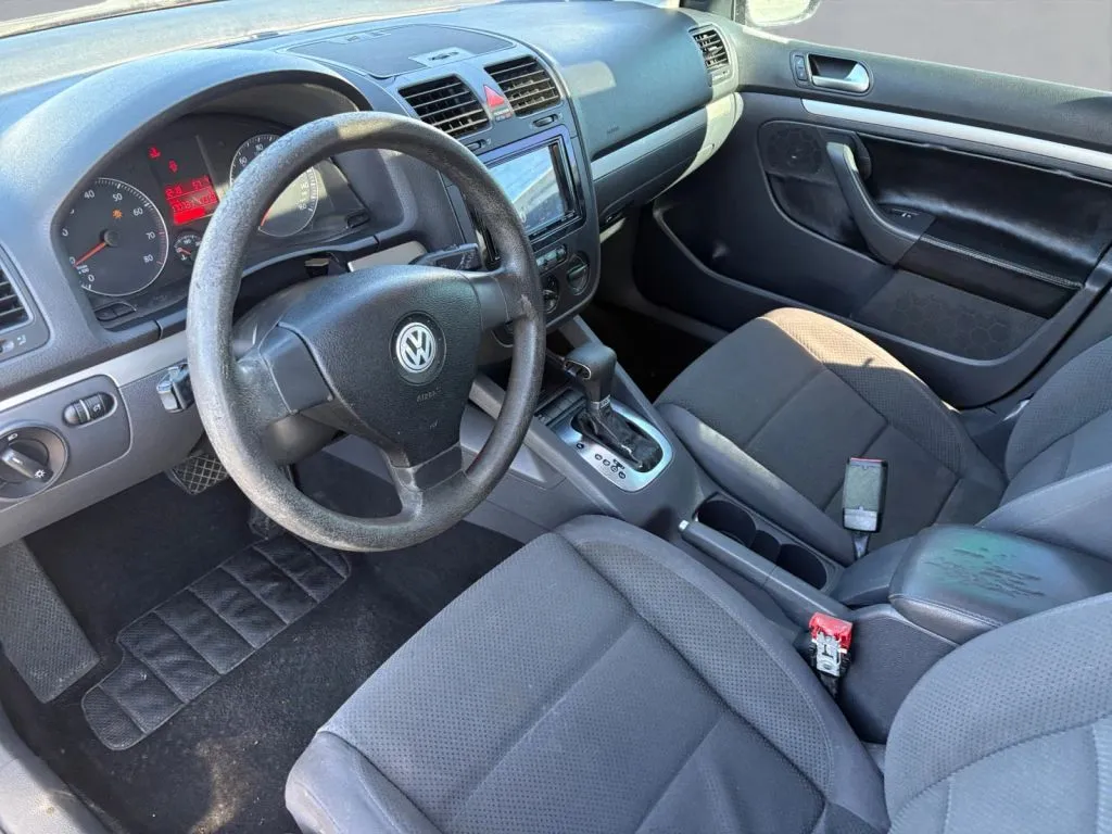 More photos of 2008 Volkswagen Rabbit Hatchback 4D at Drive N-Motion Thornton, CO