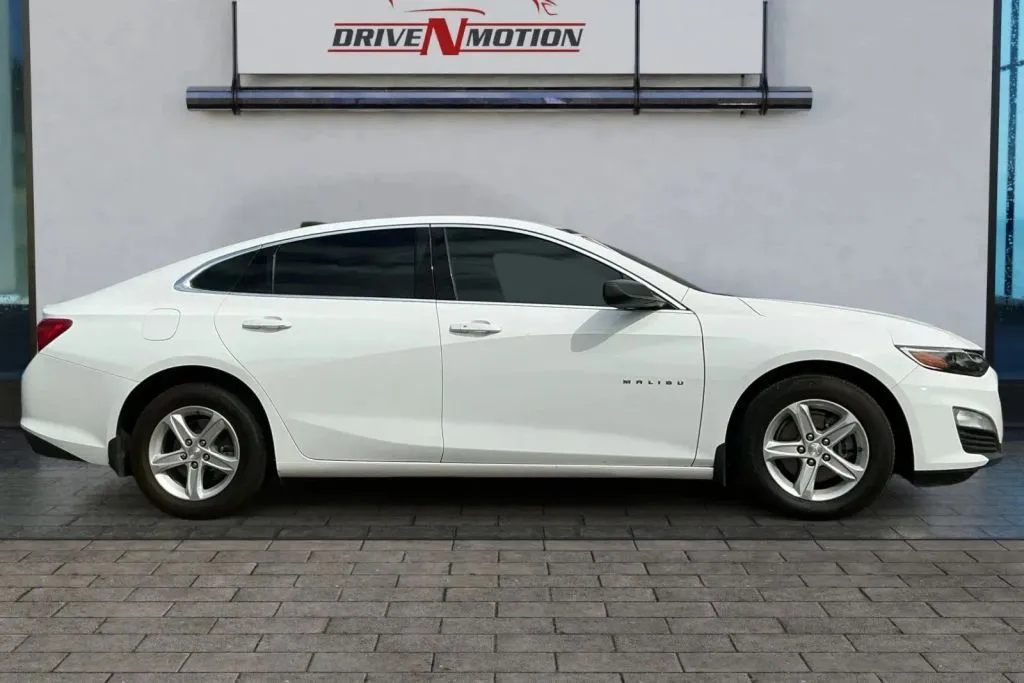 Another view of 2019 Chevrolet Malibu LS Sedan 4D for sale in Thornton, CO at Drive N-Motion Thornton