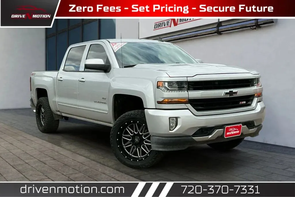 Silver 2018 Chevrolet Silverado 1500 Crew Cab Z71 LT Pickup 4D 5 3/4 ft for sale in Thornton, CO