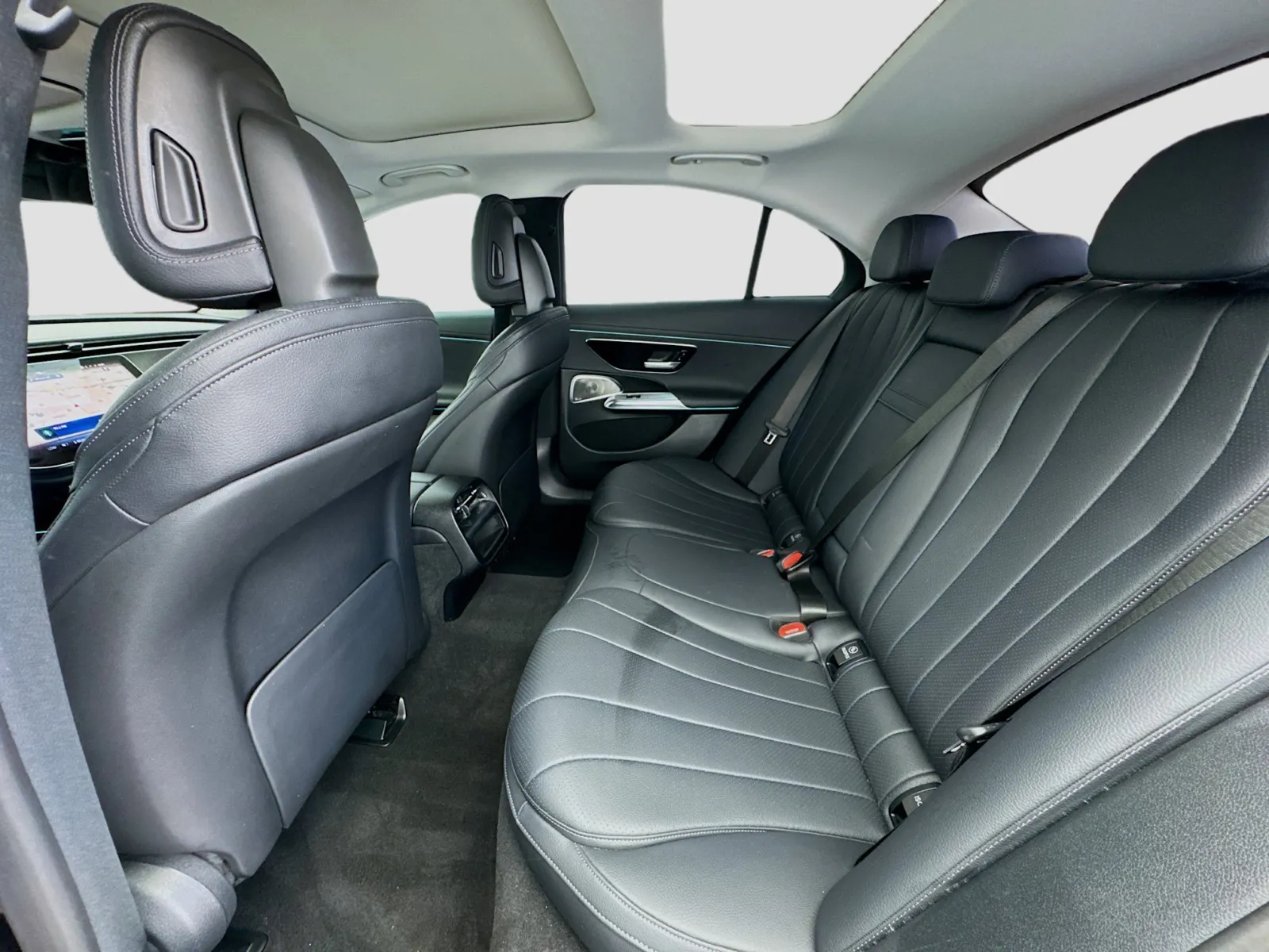 2024 Mercedes-Benz E-Class E350 - Photo 16