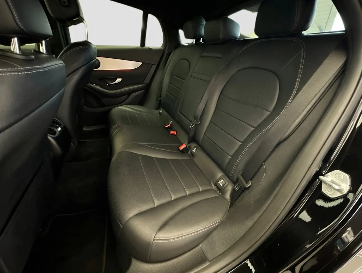 2021 Mercedes-Benz GLC Coupe GLC300 - Photo 14