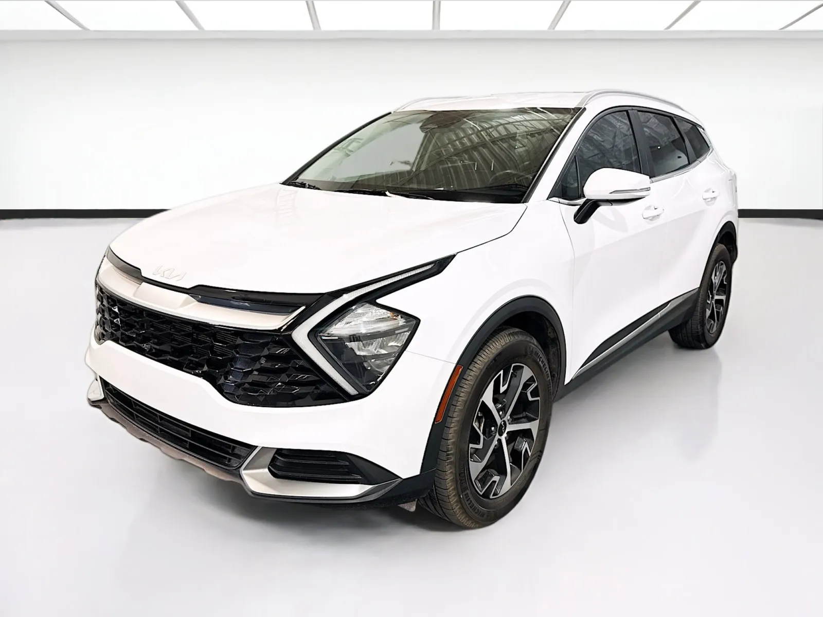 White 2023 Kia Sportage EX for sale in Chandler, AZ