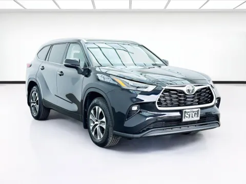 Another view of 2023 Toyota Highlander XLE for sale in Chandler, AZ at STG Auto Group of Chandler