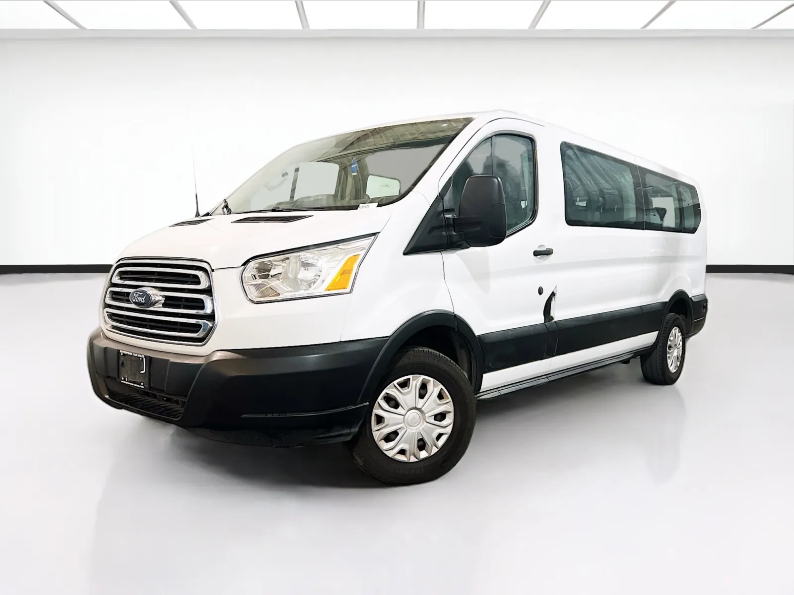 White 2019 Ford Transit Passenger Wagon XLT for sale in Chandler, AZ