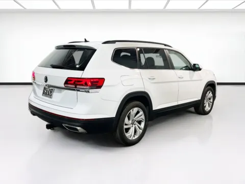 More photos of 2023 Volkswagen Atlas 2.0T SE w/Technology at STG Auto Group of Chandler, AZ