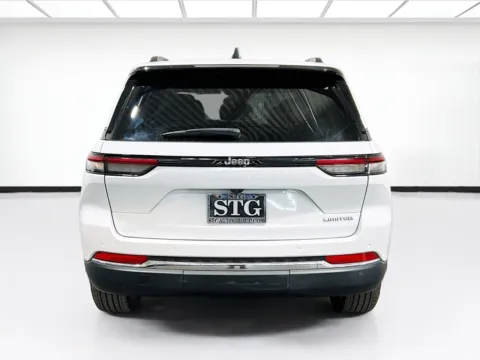 More photos of 2022 Jeep Grand Cherokee Limited at STG Auto Group of Chandler, AZ