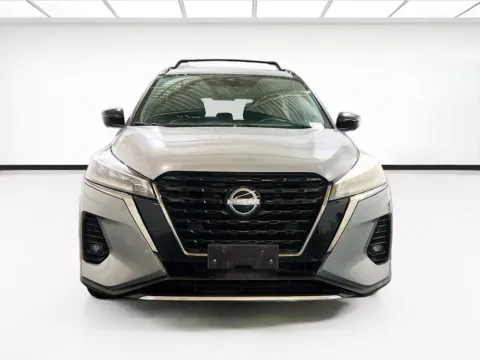 Photos of 2022 Nissan Kicks SR for sale in Chandler, AZ at STG Auto Group of Chandler