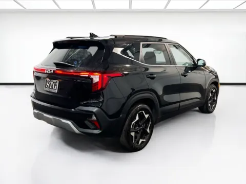 More photos of 2024 Kia Seltos EX at STG Auto Group of Chandler, AZ